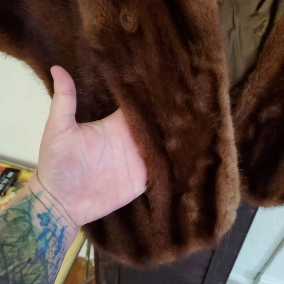 LS Ayres Vintage Mink Stole - Picture 3 of 3